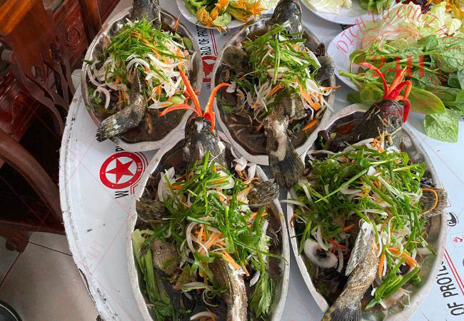 Cá bống mú hấp hồng kông