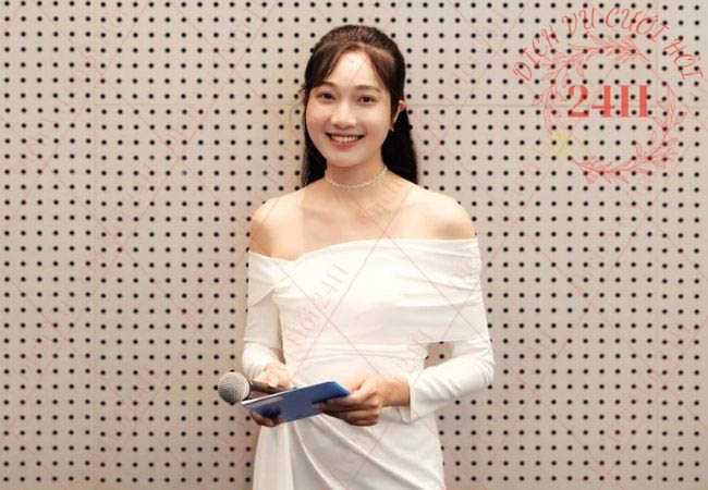 thuê mc đám cưới giá bao nhiêu