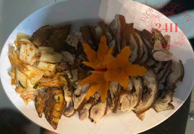 Giò heo chiên muối + kim chi