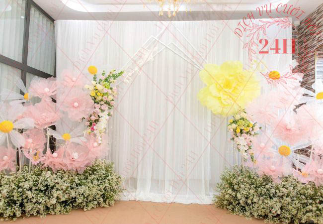 Mẫu backdrop đám cưới đơn giản