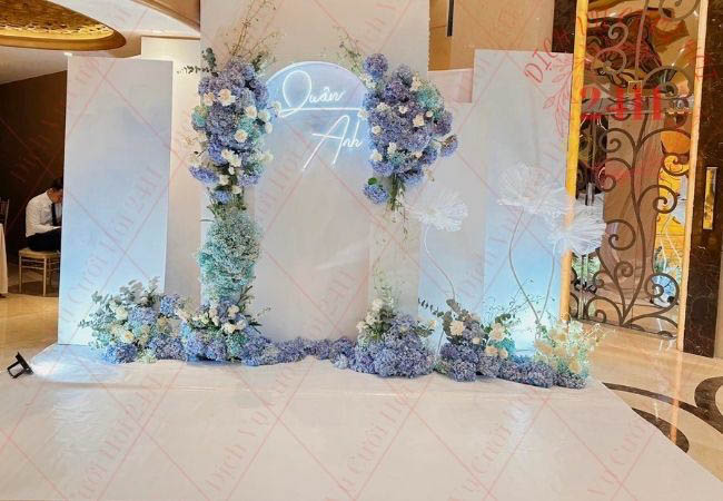 Mẫu trang trí backdrop tiệc cưới số 5