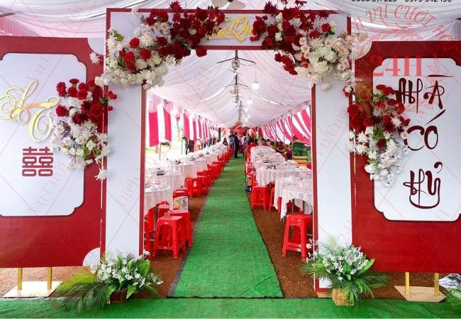 Mẫu trang trí cổng hoa đám cưới đẹp số 4