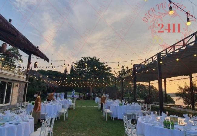 Xu hướng tổ chức tiệc cưới tại bãi biển