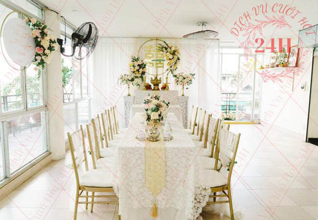 Mẫu trang trí gia tiên 5 đến 10 triệu tone màu trắng