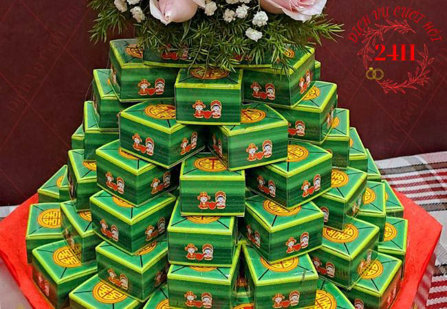 Mâm quả bánh phu thê (bánh xu xê)